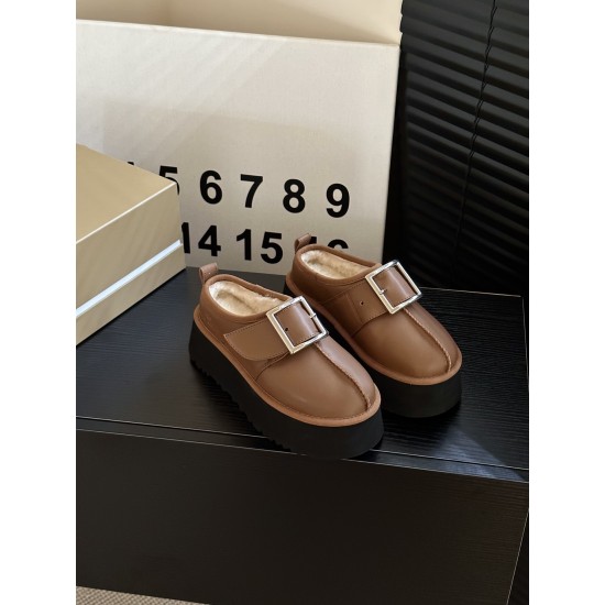 Ugg Shoes Top Quality
Women 35-41