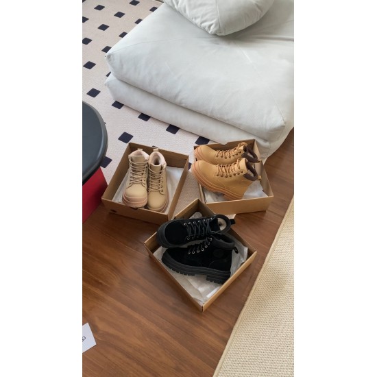 Ugg Shoes Top Quality
Women 35-41