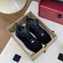 Ugg Shoes Top Quality
Women 35-41