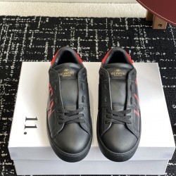 Valentino Shoes Top Quality
Women size 35-41
Men size 39-45