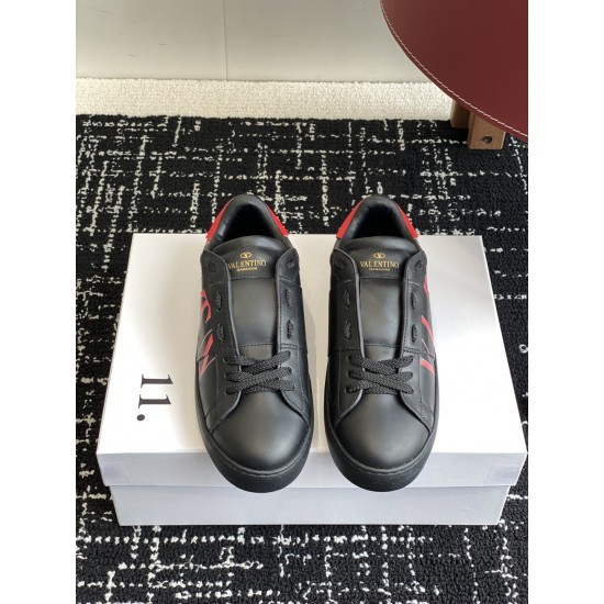 Valentino Shoes Top Quality
Women size 35-41
Men size 39-45