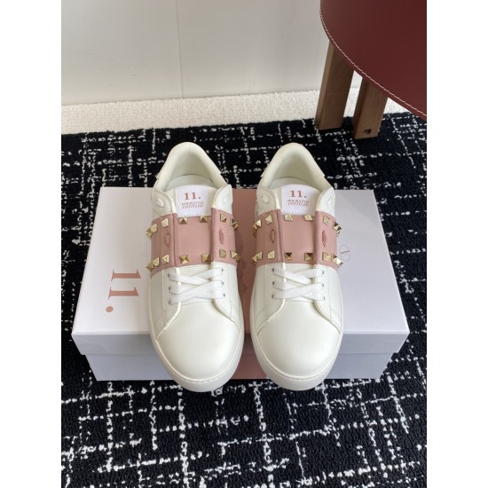 Valentino Shoes Top Quality
Women size 35-41
Men size 39-45