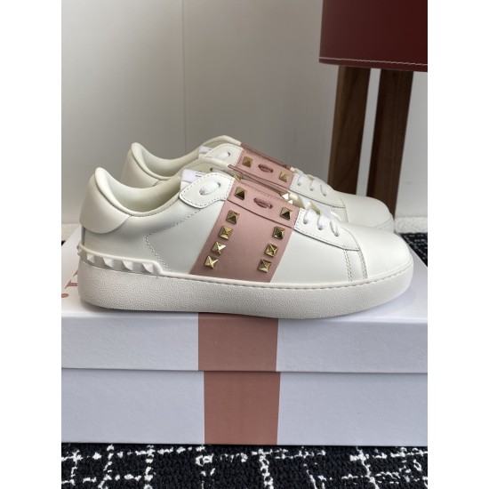 Valentino Shoes Top Quality
Women size 35-41
Men size 39-45