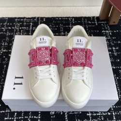Valentino Shoes Top Quality
Women size 35-41
Men size 39-45