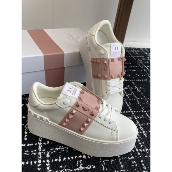 Valentino Shoes Top Quality
Women size 35-41
Men size 39-45