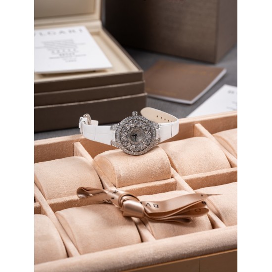 Van Cleef Watch: Top Quality