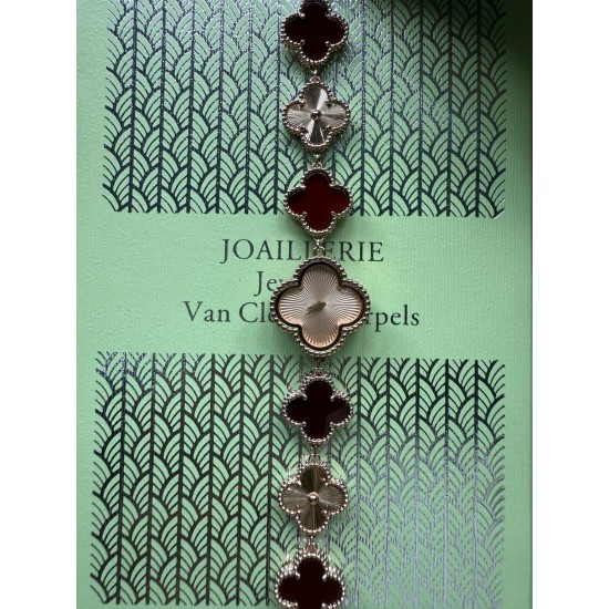 Van Cleef Watches: Top Quality
