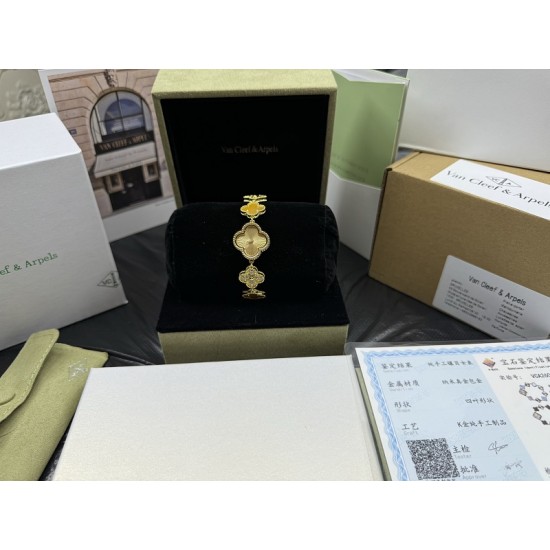 Van Cleef Watches: Top Quality