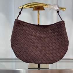 Autumn and winter frosted the latest single sardine gold bronze metal handle by artisans handmade, each handle has a subtle difference, so that each piece of work is unique. Model No.: 5969# Size: 32CM