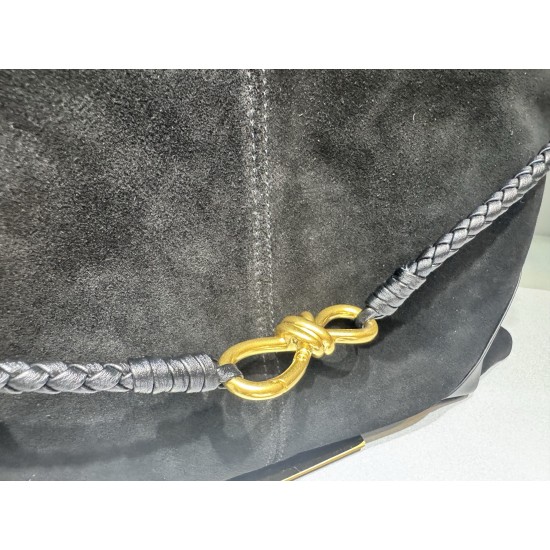 BV Brushed Patchwork Leather Reversible Large
Model No.: Large: 99088
         Small: 99091#
Large size: 47*37cm
Small size: 40x35cm
Material：Frosted Patchwork Leather