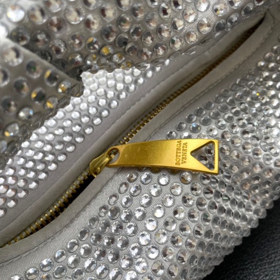 Matching box, Jodie mini knotted diamond bag - 7 colors shipped!
Bling bling~~'s sweet and spicy, thumping 