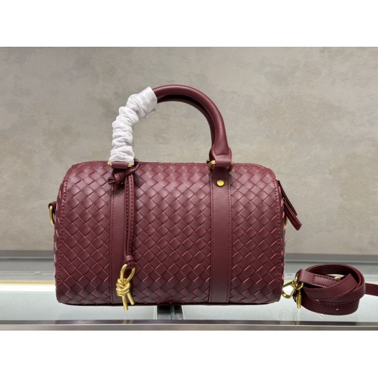 B new dual-purpose pillow bag versatile fashion models
  Model No.: 9902#
  Size: 25x12.5x16cm