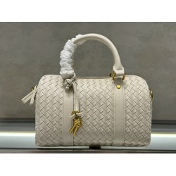 B new dual-purpose pillow bag versatile fashion models
  Model No.: 9902#
  Size: 25x12.5x16cm