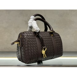 B new dual-purpose pillow bag versatile fashion models
  Model No.: 9902#
  Size: 25x12.5x16cm