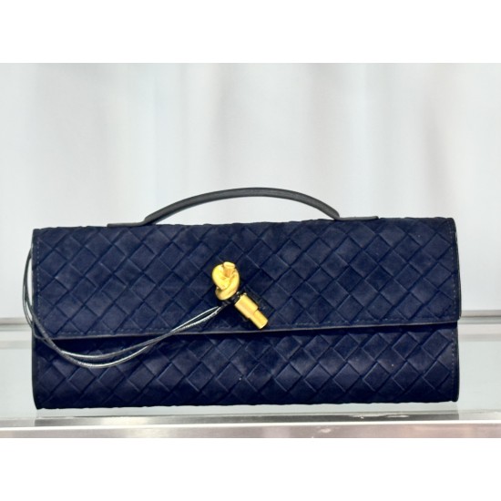New Weave Clutch Bag / Slant Down Bag Frosted Leather
Size: 34X14X7
Model No. 9906-2#
#The tiny one is really super lightweight and textured, super elegant!