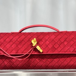 New Weave Clutch Bag / Slant Down Bag Frosted Leather
Size: 34X14X7
Model No. 9906-2#
#The tiny one is really super lightweight and textured, super elegant!