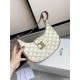 360 AVA moon bag white flower head layer cowhide lining anti-brushed cowhide hardware using the pair of zp real thick gold plating technology crescent moon bag type with triumphal arch large gold buckle embellishment simple versatile senior sense of pull 