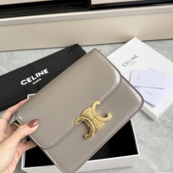 Genuine gold Triumph small gray burst models to attack hardware using the zp real thick gold plating technology customized calfskin material texture full of points low-key luxury retro style closed eyes into how can not be wrong choice with the picture pa