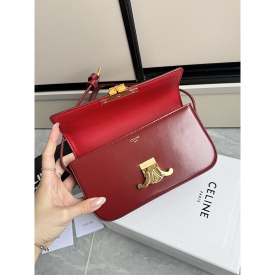 360 Triumph armpit bag red classic style versatile king hardware using pairs of zp real thick gold plating technology head layer calf leather shaping while maintaining the feel with the picture package size 2051154cm