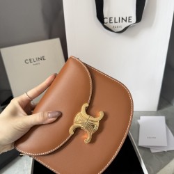 380 Real Gold Arc de Triomphe Saddle Bag Brown Hardware using real thick gold plating technology head layer cowhide Details on zp development super cost-effective version with box packaging Size 185166cm