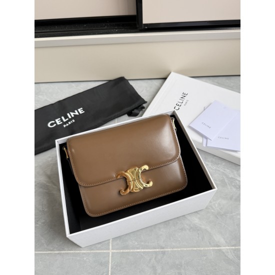 Real gold Triumph small caramel popping models to attack hardware using on zp real thick gold plating technology custom calfskin material texture full of points low-key luxury retro style closed eyes into how can not be wrong choice with the picture packa