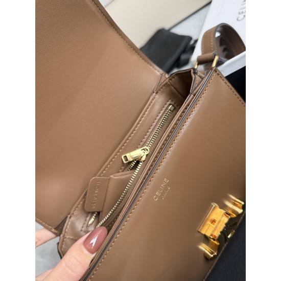 Real gold Triumph small caramel popping models to attack hardware using on zp real thick gold plating technology custom calfskin material texture full of points low-key luxury retro style closed eyes into how can not be wrong choice with the picture packa