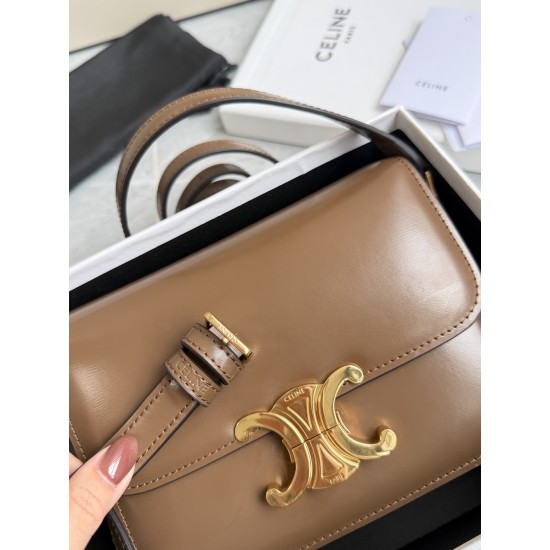 Real gold Triumph small caramel popping models to attack hardware using on zp real thick gold plating technology custom calfskin material texture full of points low-key luxury retro style closed eyes into how can not be wrong choice with the picture packa