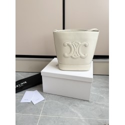 360 cuir bucket bag white Arc de Triomphe embossed full leather crossbody bucket understated simplicity casual small style belongs to the more you look the more you like the model of the classic cowhide leather texture superb with the picture package size