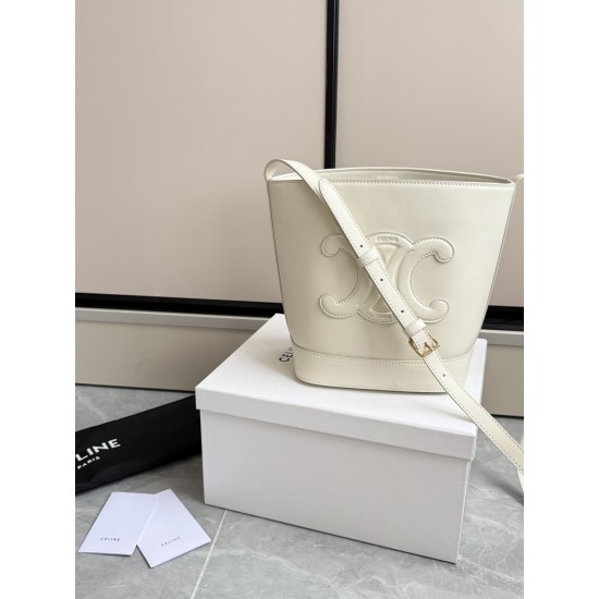360 cuir bucket bag white Arc de Triomphe embossed full leather crossbody bucket understated simplicity casual small style belongs to the more you look the more you like the model of the classic cowhide leather texture superb with the picture package size