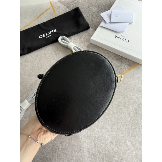 420 Arc de Triomphe backpack black stars interpretation of the new BONNIE small shoulders backpack charm super small and cute body exquisite and practical iconic for the Arc de Triomphe logo add a sense of high class bag with a full set of packaging size 