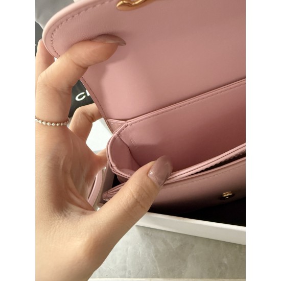 380 Arc de Triomphe Tote Saddle Bag Pink Mini Tote Hardware using pairs of zp real thick gold plating technology customized pairs of version cowhide leather playful and cute mini small bag with box packaging size 1551155cm