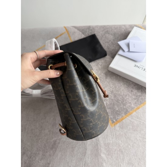 420 Arc de Triomphe backpack old flower pvc with head layer cowhide texture superb stars interpretation of the new BONNIE small shoulder backpack charm super small and lovely body exquisite and practical logo for the Arc de Triomphe logo to add a sense of