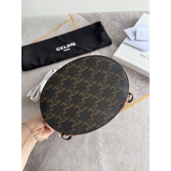 420 Arc de Triomphe backpack old flower pvc with head layer cowhide texture superb stars interpretation of the new BONNIE small shoulder backpack charm super small and lovely body exquisite and practical logo for the Arc de Triomphe logo to add a sense of