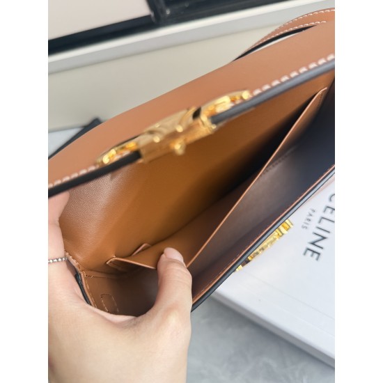 360 Triumph armpit bag plain brown classic style versatile king hardware using the pair of zp real thick gold plating technology head layer calf leather shaping while maintaining the feel with the picture package size 2051154cm