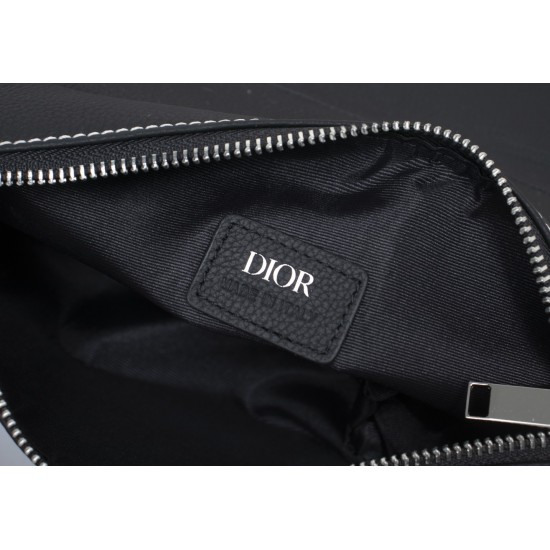 The first layer of lychee grain 250 high-quality white buckle white line with the original box Dior homme 2020 PreFall early spring series saddle saddle bag strong launch Dior's new designer Kim Jones for the first time to handle the design of the first q