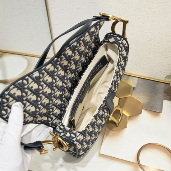 Webbing shoulder strap 240 large, opposite hardware with box Dior saddle old flowers series of the highest version of the whole network with the counter original shoulder strap large size 255 x 20 x 65 cmBe a classic with classics fashion is easy to die c