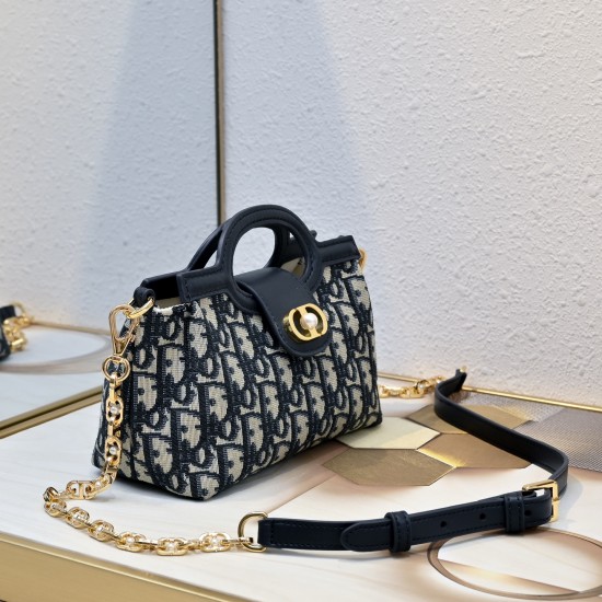 210 This Dior Jolie Top Handle Mini Chain Bag from the Early Spring 2016 Ready-to-Wear collection is an elegant and sophisticated design crafted in creamy white sheepskin leather with a rattan check flap embellished with a gold-tone metal CD logo and whit