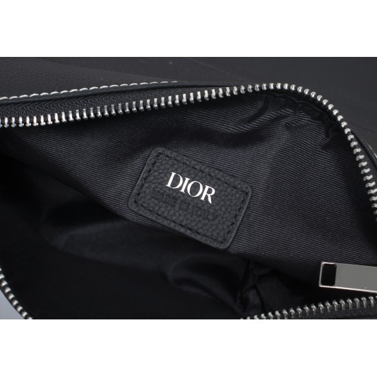 The first layer of lychee grain 260 high-quality white buckle silk screen with the original box Dior homme 2020 PreFall early spring series saddle saddle bag strong launch Dior's new designer Kim Jones for the first time to handle the design of the first 