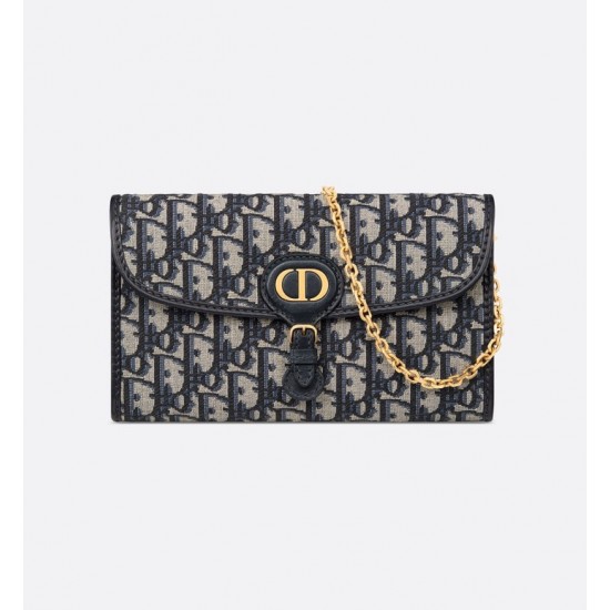 190 NEW SHIPPING WITH BOXThis season's new Dior Bobby EastWest chain handbag is crafted in blue Oblique printed fabric with a stylish and elegant flap decorated with a decorative CD clasp for a touch of style and practicalityCompartment with small removab