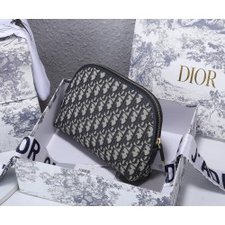 170 Dior oblique old flower cosmetic bag handbag bag capacity needless to say la girls out of the travel all have to have such a storage wow 23x17x9cm model CD8686