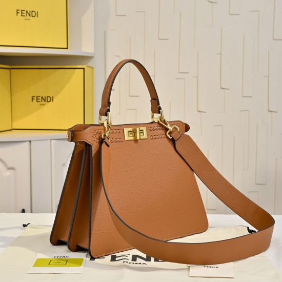 420 model 33206 plus chain plus 30 New! New in stock New in stock Iconic Peekaboo ISeeU large handbag handmade leather weave with signature twist locks on both sides from the outside you can see the soft leather lining in the same color Two compartments s