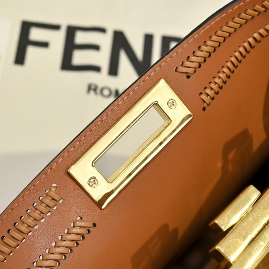 420 model 33206 plus chain plus 30 New! New in stock New in stock Iconic Peekaboo ISeeU large handbag handmade leather weave with signature twist locks on both sides from the outside you can see the soft leather lining in the same color Two compartments s