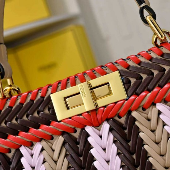 410 Model 33200 New! New in stock New in stock Iconic Peekaboo ISeeU large handbag Handmade leather weave with signature twist lock on both sidesSoft leather lining in the same color visible from the outsideTwo compartments separated by a rigid dividerFea