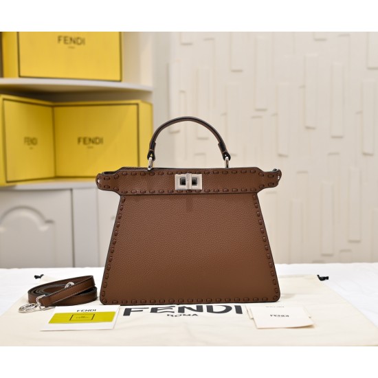 250 model 3361 the latest Peekalboo macaroon hand-sewn kitten bag glittering people love the powerful Peekaboo series has a new baby bag with a full of diamonds back super much this PeekabooPetite small and compact but not at all waste cell phone wallet m