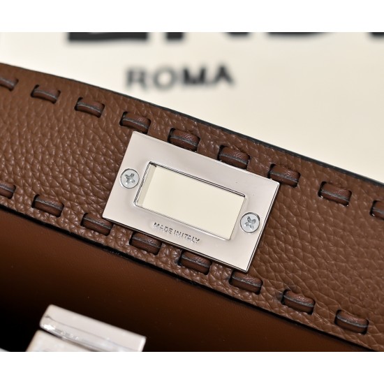 250 model 3361 the latest Peekalboo macaroon hand-sewn kitten bag glittering people love the powerful Peekaboo series has a new baby bag with a full of diamonds back super much this PeekabooPetite small and compact but not at all waste cell phone wallet m