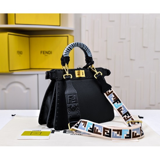 350 Model 7705 Iconic peekaboo iseeu Ideal compact handbag hand-stitched with 306 stitches in the same color and large bright thread representing traditional selleria craftsmanship in a selection of dove grey cuoio romano leather with iconic natural grain