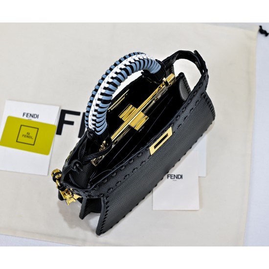 350 Model 7705 Iconic peekaboo iseeu Ideal compact handbag hand-stitched with 306 stitches in the same color and large bright thread representing traditional selleria craftsmanship in a selection of dove grey cuoio romano leather with iconic natural grain