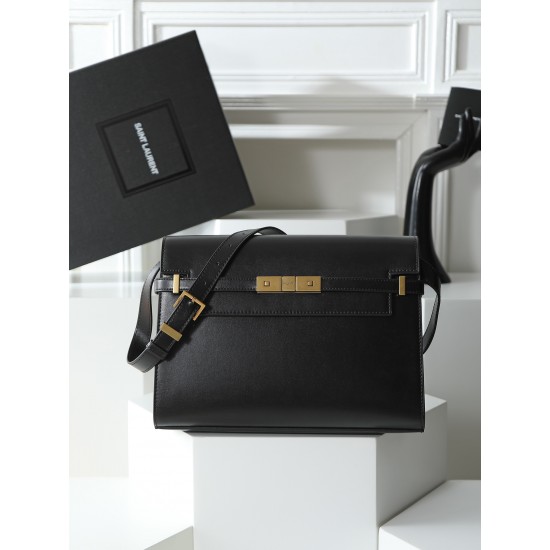 280 All cowhide leather inside and out No microfiberMANHATTAN Toothpick Baguette Baguette bag with small flap at the topAdjustable elasticized trips on both sidesRemovable shoulder strap turns it into a small shoulder bagMeasurements29x20x75cmModel No. 20