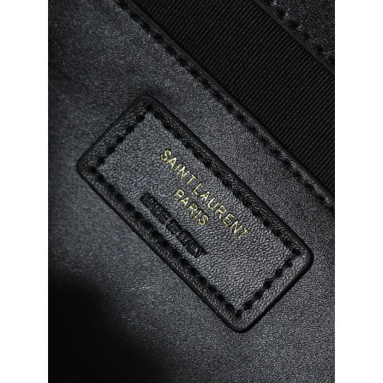 280 All cowhide leather inside and out No microfiberMANHATTAN Toothpick Baguette Baguette bag with small flap at the topAdjustable elasticized trips on both sidesRemovable shoulder strap turns it into a small shoulder bagMeasurements29x20x75cmModel No. 20