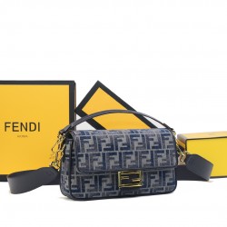 Launched in 1997, the 230FEND1 Iconic Medium Baguette Baguette has become a trend-setting IT bag. Versatile and classic, this bag features the iconic underarm design inspired by the baguette, hence its name, in chenille with the iconic FF motif in navy gr